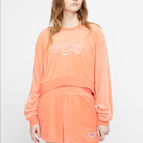Nike Sweaters - Women's Crew Nike Sportswear